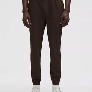 New without Tags Men’s Large lululemon License to Train Textured Jogger - Brown